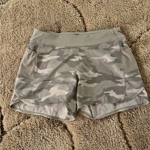 Camo Athleta girl athletic shorts size (XL/14)